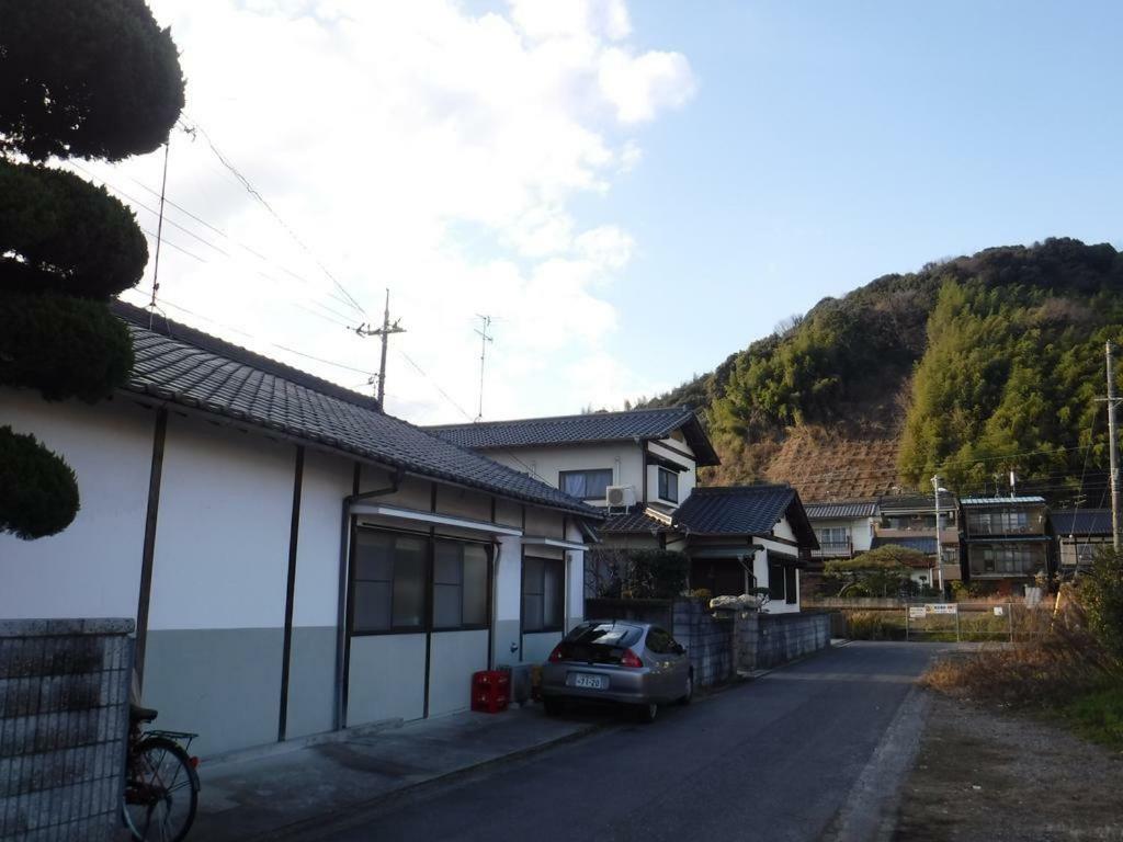 Wholeearth Ryokan Хіросіма Екстер'єр фото